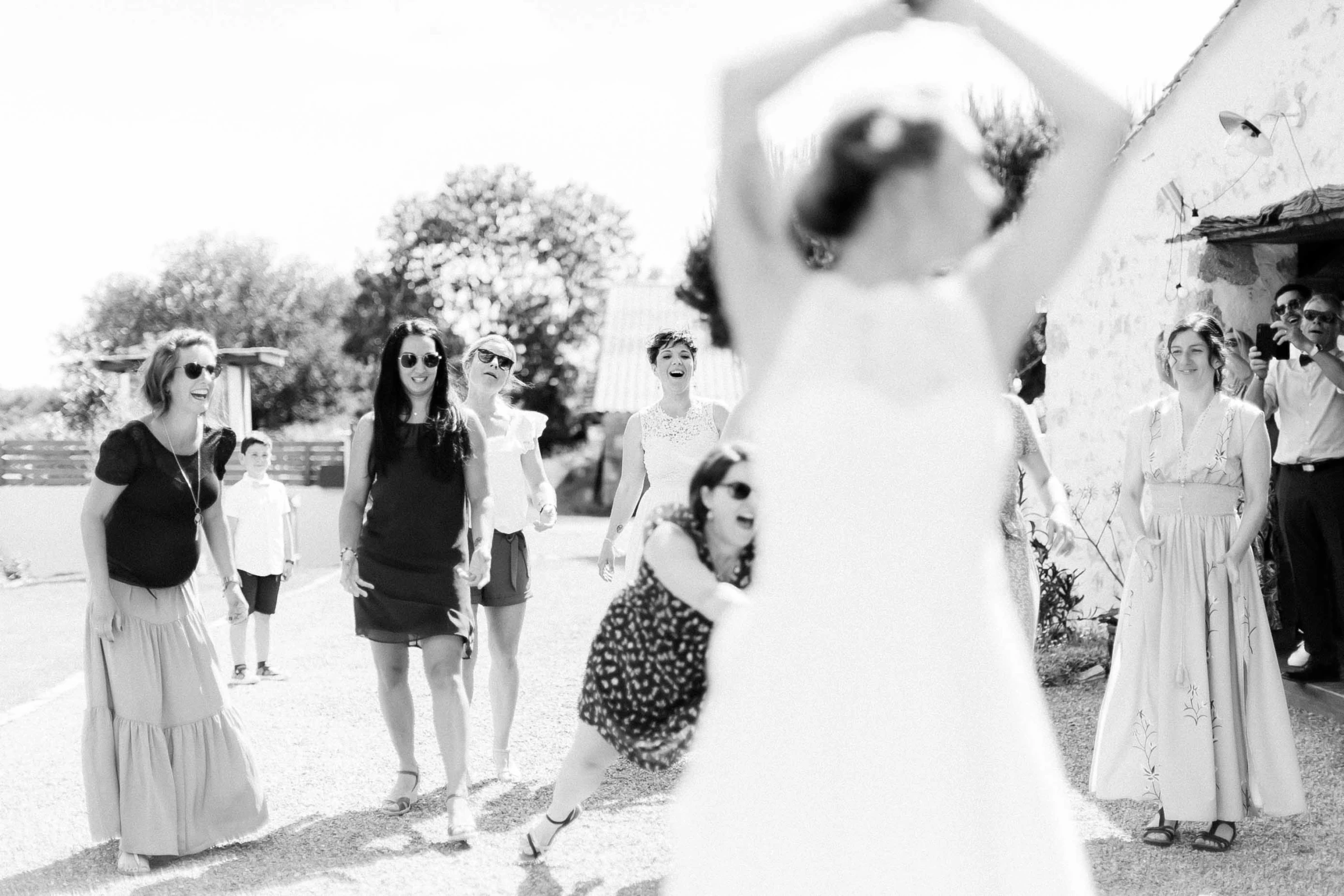 blanc événement robe bonheur gris